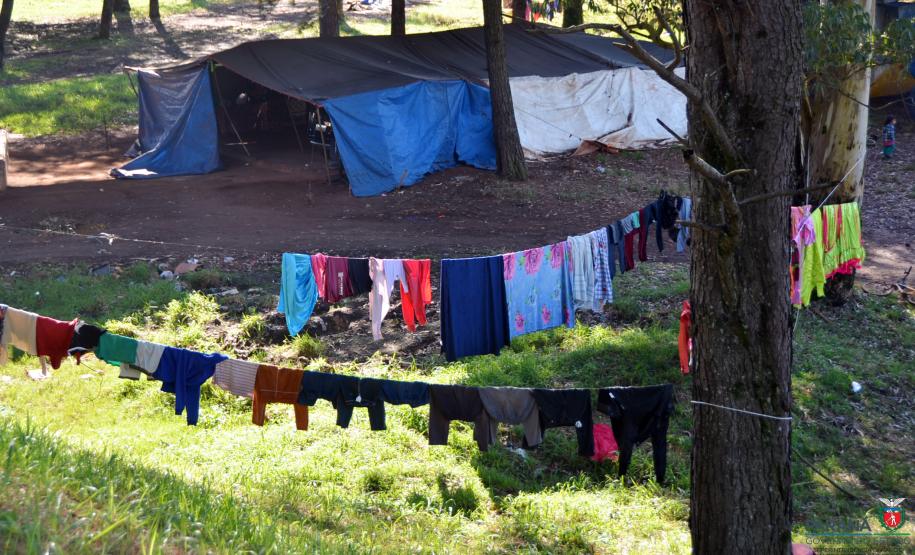 SUDIS E MINISTÉRIO PÚBLICO VISITAM ACAMPAMENTO CIGANO.