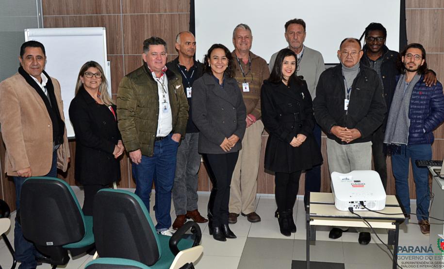 REGULARIZAÇÃO FUNDIÁRIA URBANA E POLÍTICAS DE MORADIA.