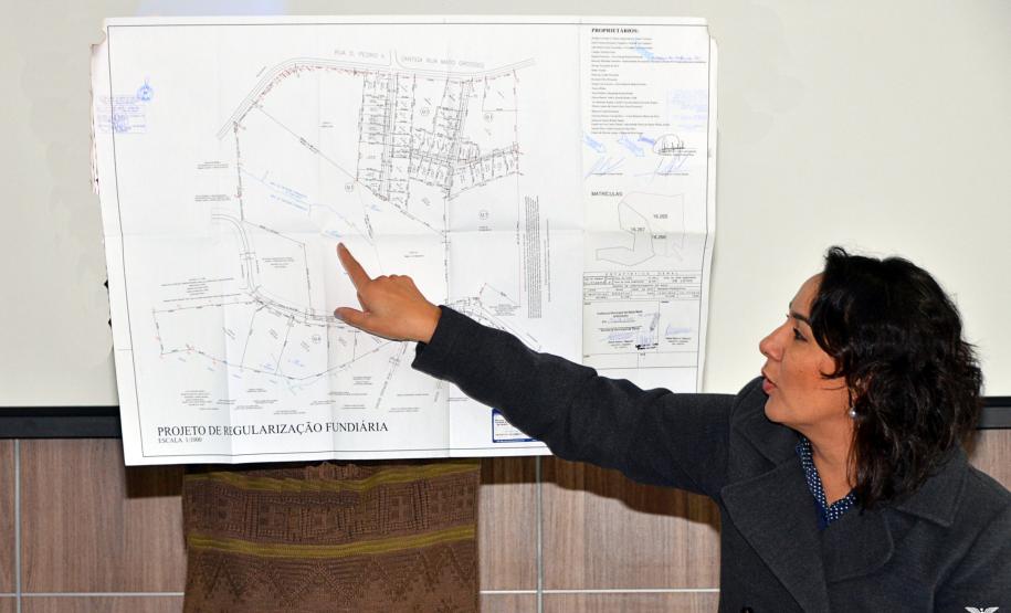 REGULARIZAÇÃO FUNDIÁRIA URBANA E POLÍTICAS DE MORADIA.