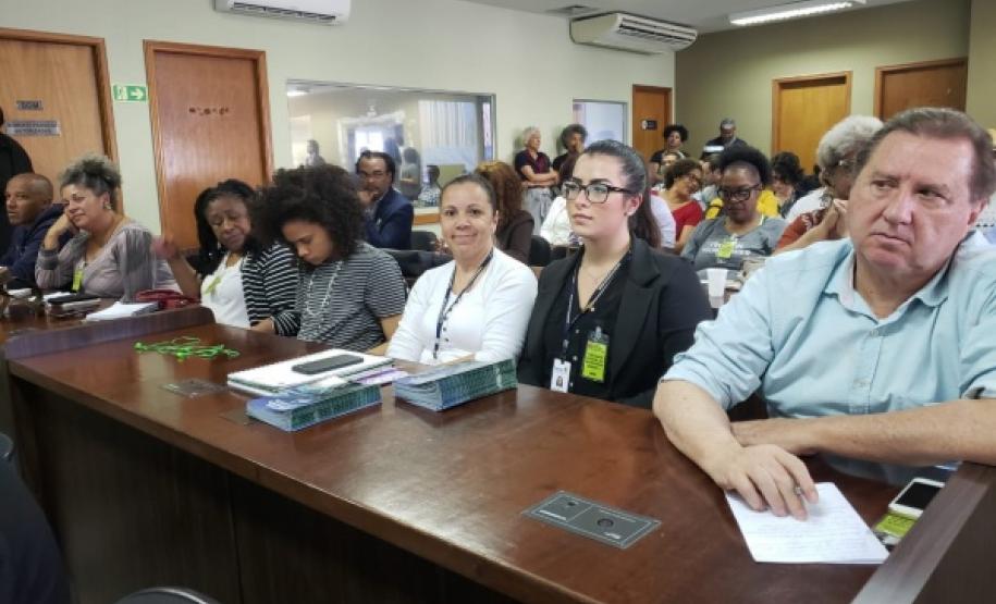 SUDIS participa de discussão sobre igualdade racial na Câmara Municipal de Curitiba.
