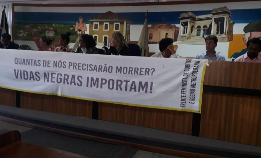 SUDIS participa de discussão sobre igualdade racial na Câmara Municipal de Curitiba.