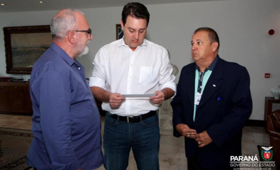 O Governador no G.T dos Povos e Comunidades Tradicionais do Paraná