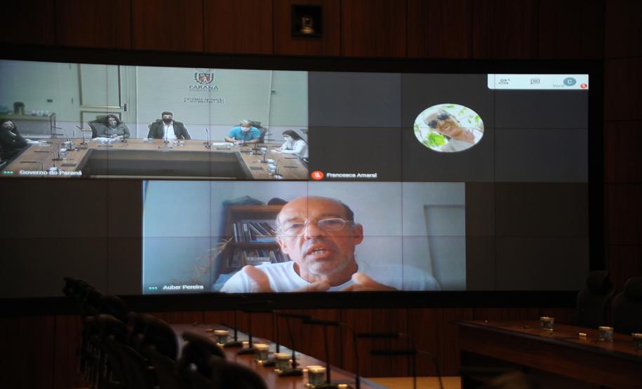 ESTADO AMPLIA DIÁLOGO COM A CIDADE DE LONDRINA E APRESENTA O PROJETO DE MORADIAS POR AUTOGESTÃO.