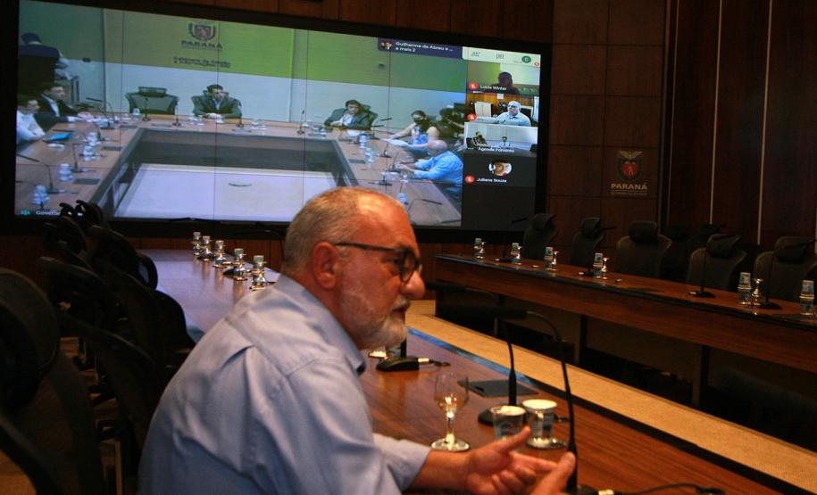 O SUPERINTENDENTE MAURO ROCKENBACH PARTICIPOU DA REUNIÃO CONVOCADA PELA FOMENTO PARANÁ SOBRE ASSUNTOS FUNDIÁRIOS NO PARANÁ.