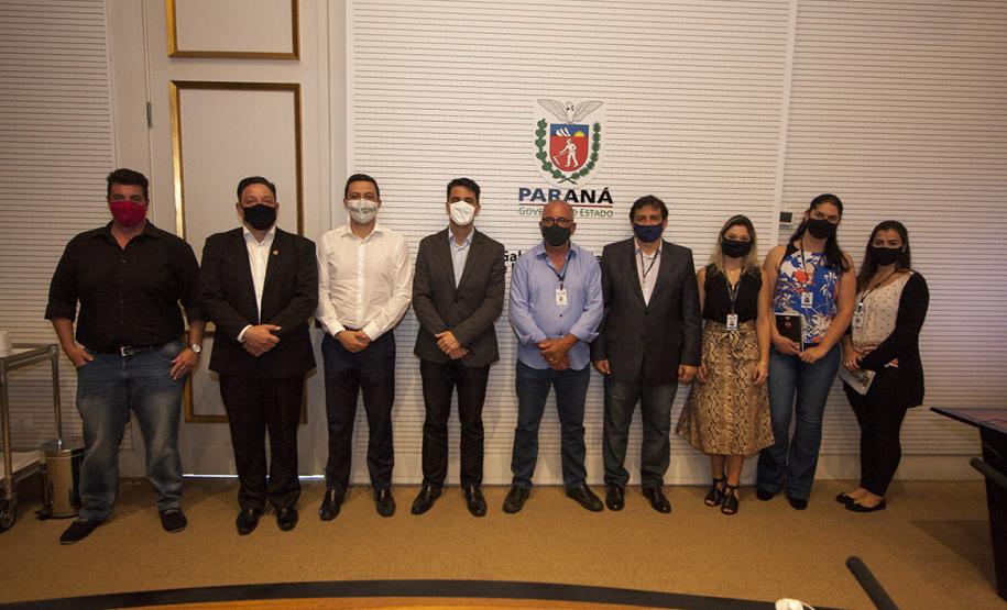O SUPERINTENDENTE MAURO ROCKENBACH PARTICIPOU DA REUNIÃO CONVOCADA PELA FOMENTO PARANÁ SOBRE ASSUNTOS FUNDIÁRIOS NO PARANÁ.