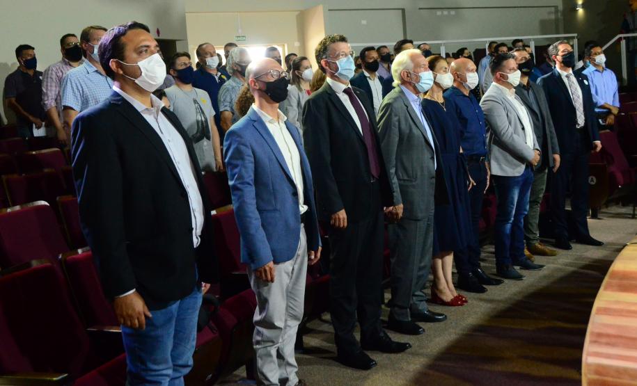 Invest Paraná fomentará a economia no estado.