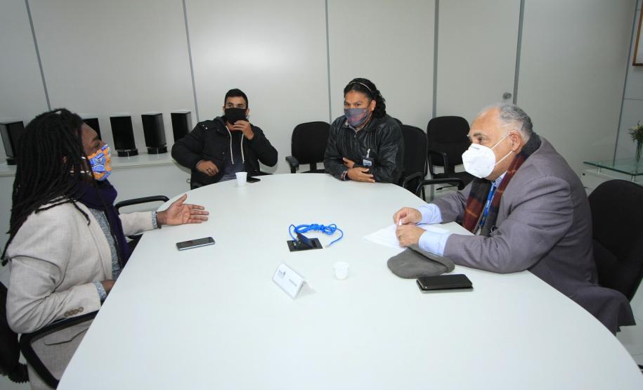 Reunião com lideranças Indígenas de Kakane Porã.