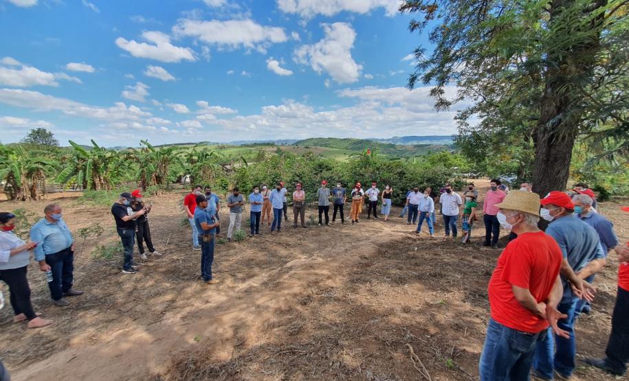 SUDIS acompanha o CEJUSC do TJ Paraná em áreas ocupadas.