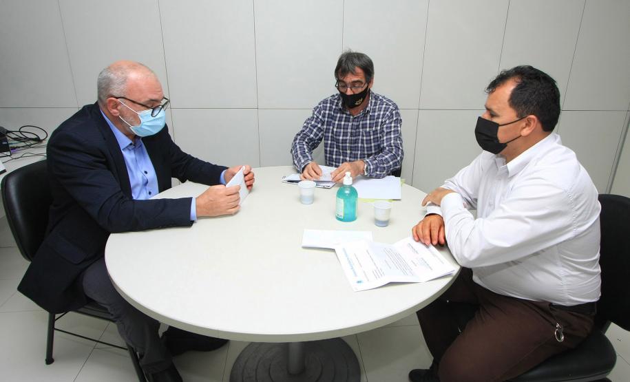 O Superintendente Mauro Rockenbach recebe vereadores de Antonina