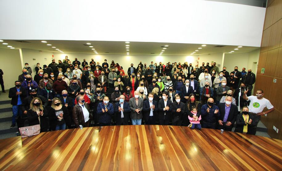 Superintendente Mauro Rockenbach fala para lideranças do Cajurú  