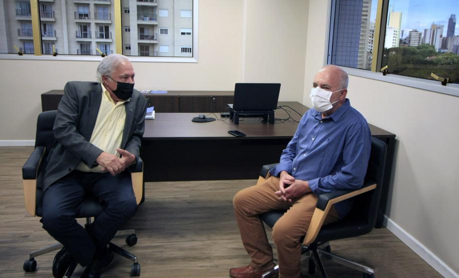 Superintendente Mauro Rockenbach visita novas instalações do CIEE - PR