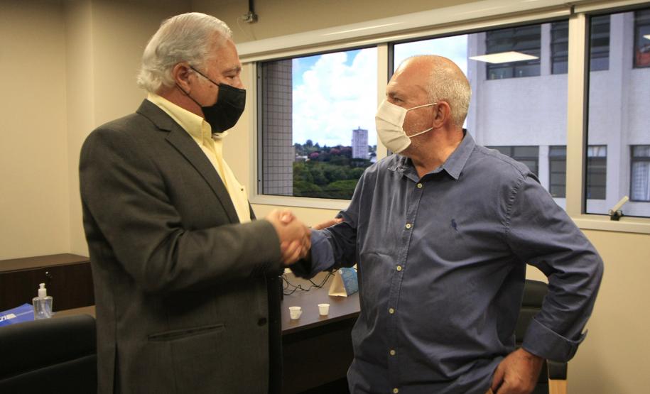 Superintendente Mauro Rockenbach visita novas instalações do CIEE - PR