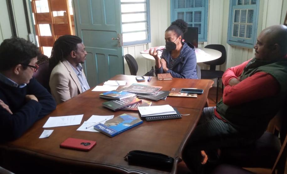 SUDIS realiza visita técnica na UEL.