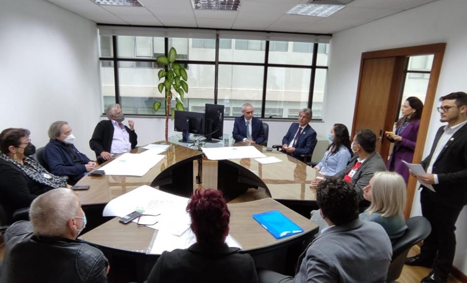 SUDIS participa de reunião no CEJUSC do TJ Pr.