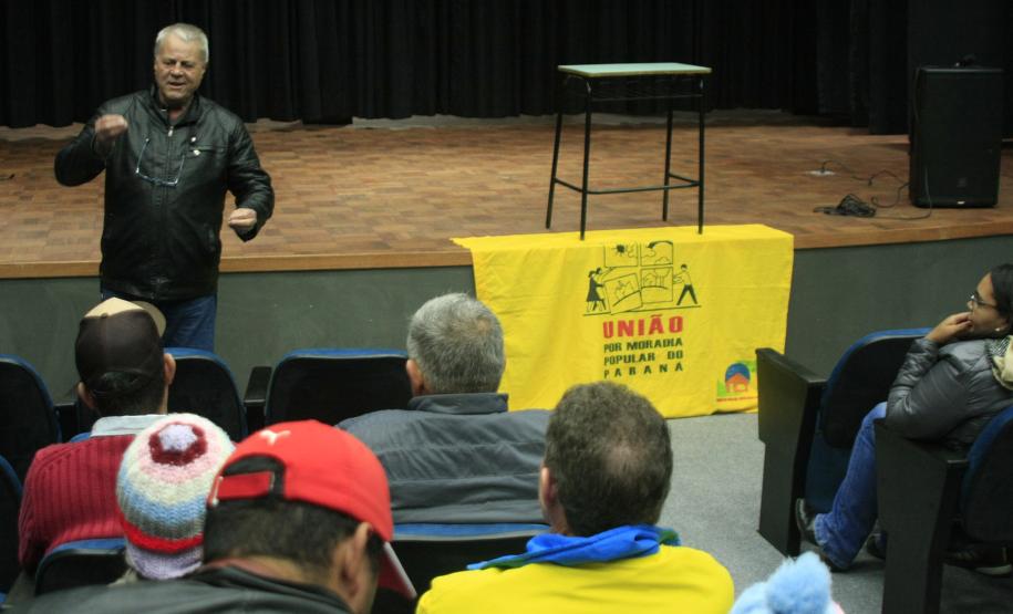 SUDIS participa de audiência pública sobre PL de Autogestão no teatro municipal de Tibagi.