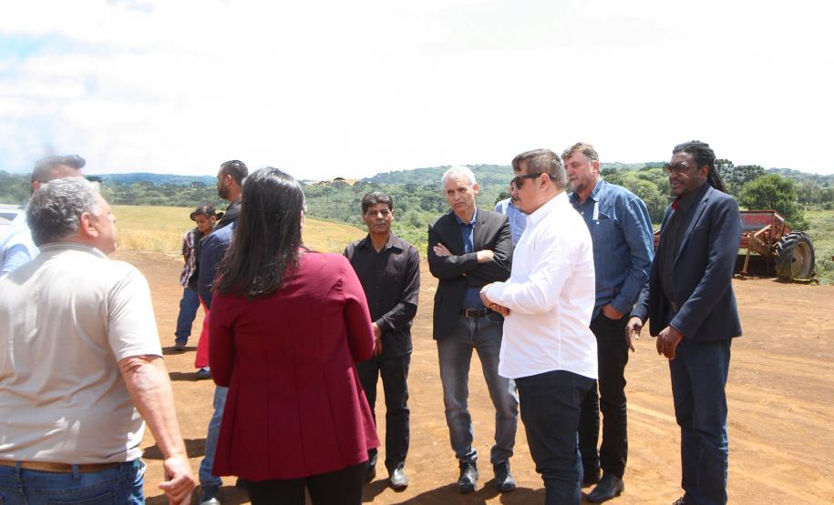 Professor Denis Denilton acompanha visita técnica do Cejusc do TJ Pr.