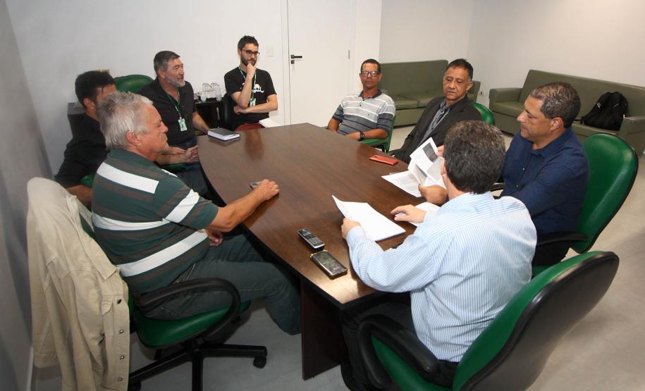 SUDIS  acompanha comitiva de São Miguel do Iguaçu em reunião no INCRA.