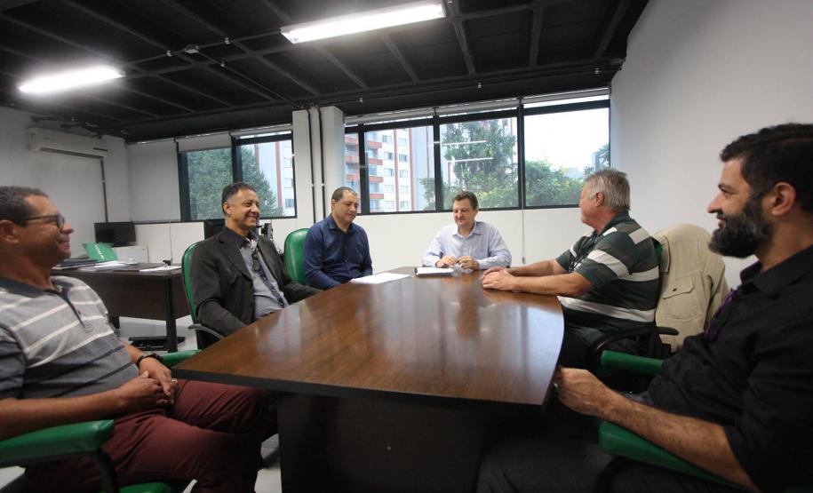 SUDIS  acompanha comitiva de São Miguel do Iguaçu em reunião no INCRA.