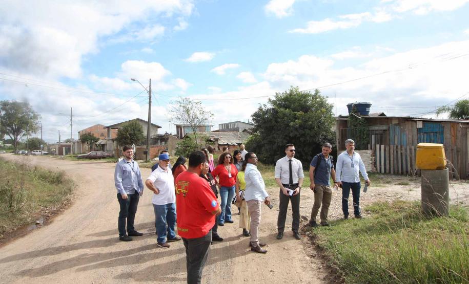 SUDIS, acompanhou a visita técnica realizadas pela Comissão de Conflitos Fundiários do Tribunal de Justiça do Paraná - CCF/TJ-PR, localizadas em São José dos Pinhais – Jardim Itaqui.