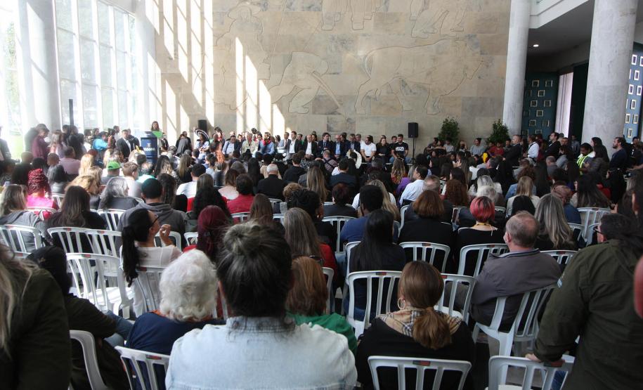 No dia do indígena o Governador sanciona a criação do Conselho Estadual dos Povos indígenas, projeto gerado da SUDIS.