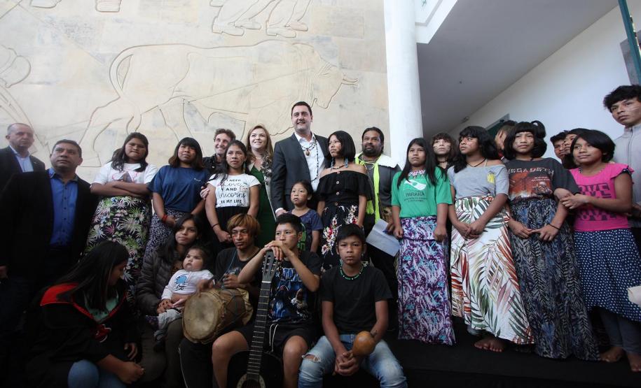 No dia do indígena o Governador sanciona a criação do Conselho Estadual dos Povos indígenas, projeto gerado da SUDIS.