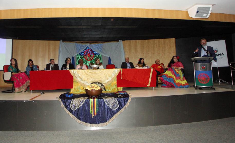 SUDIS participa do I Encontro Cigano no Paraná.