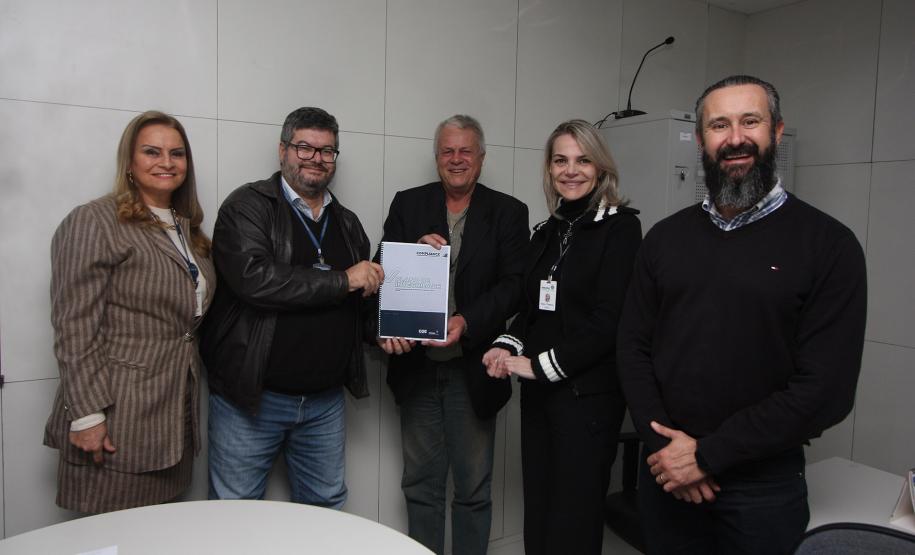 SUDIS, recebe representantes da CGE.