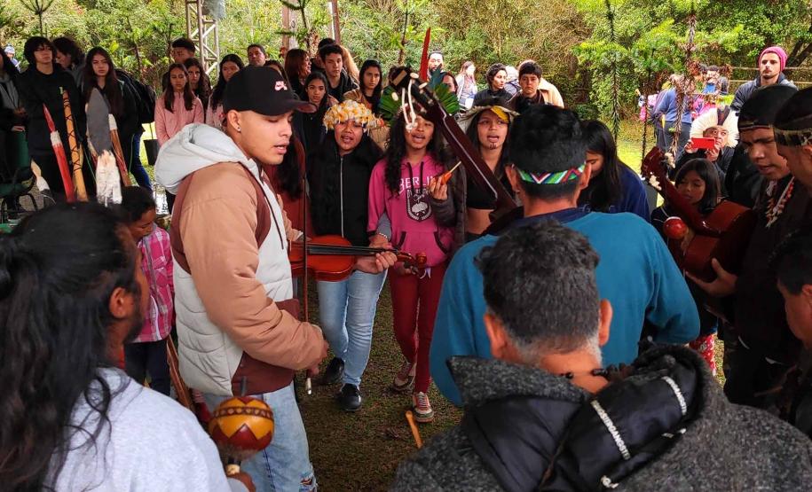 SUDIS participa de evento no Dia Internacional dos Povos Indígenas.