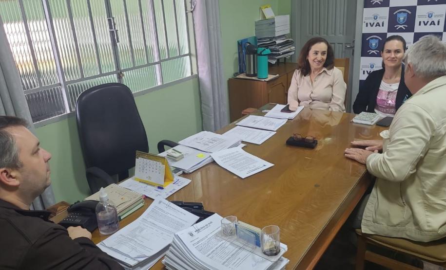 Município de Ivaí recebe visita de representantes da SUDIS para discutir política de apoio a comunidades quilombolas.