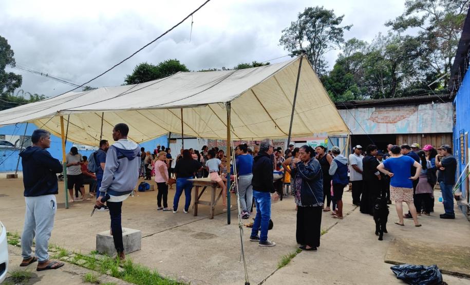 SUDIS acompanha entrega de documentos na Comunidade Britanite, em Curitiba.