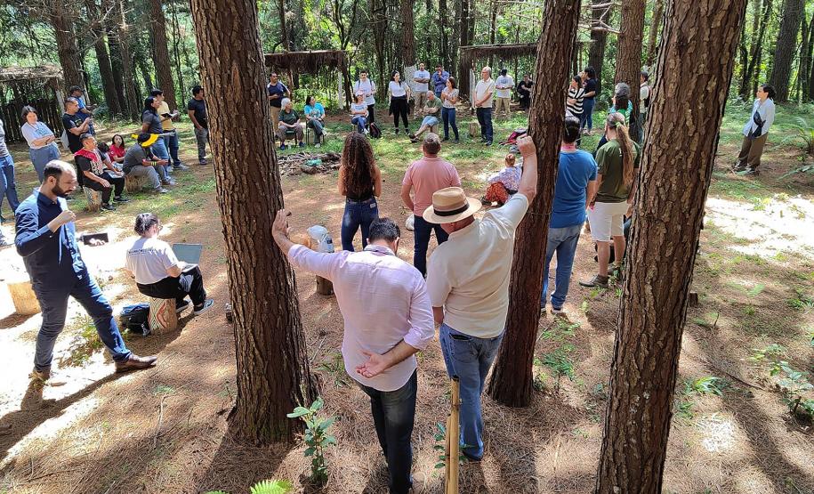 Reunião no Parque do Mate debate melhorias para a comunidade indígena Kókhun Já Má.