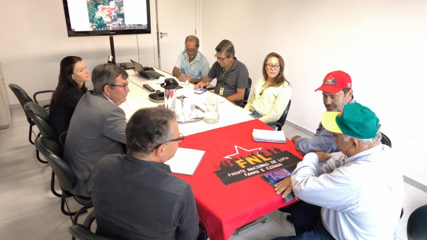 Assessores da SUDIS participam de reunião no INCRA para tratar de pautas agrárias